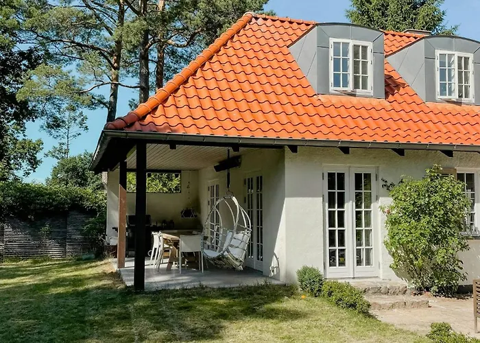 Charming 1930s Near Feriehus Hornbæk